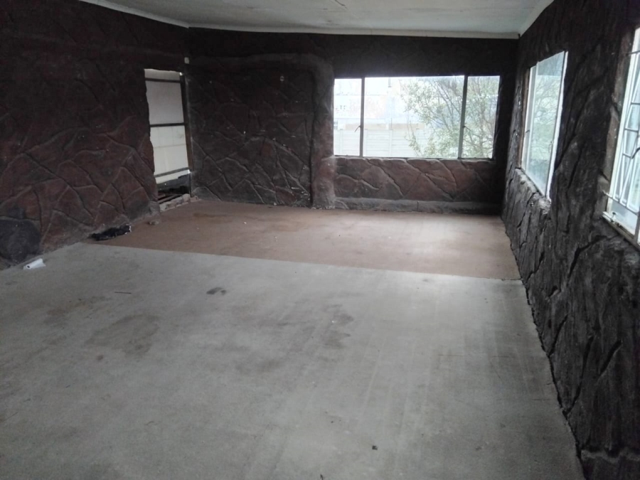 3 Bedroom Property for Sale in Pienaarsdorp North West